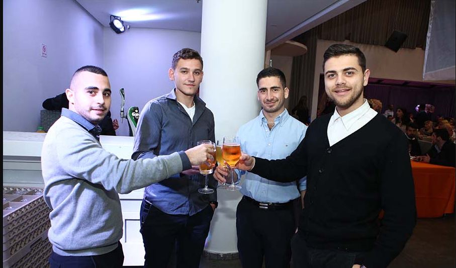 קורס השקעות אונליין – כל מה שצריך לדעת לפני בחירת מסלול מתאים - אפיק