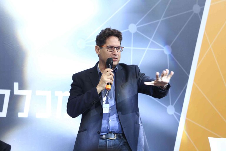 לימודי שמאות מקרקעין או בדק בית – מה עדיף