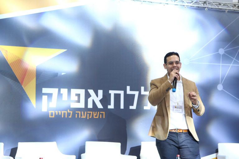 מה לומדים בקורס בדק בית